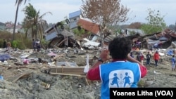 Puing-pung bangunan rumah warga yang rusak terdampak likuifaksi di kelurahan Petobo, Kecamatan Palu Timur, Sulawesi Tengah, 11 Oktober 2018. (Foto: Yoanes Litha)