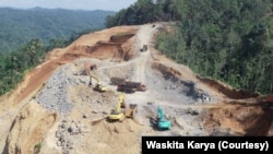 Proses pembangunan bendungan Bener, Purworejo yang masih berlangsung. (Foto: Courtesy/Waskita Karya)