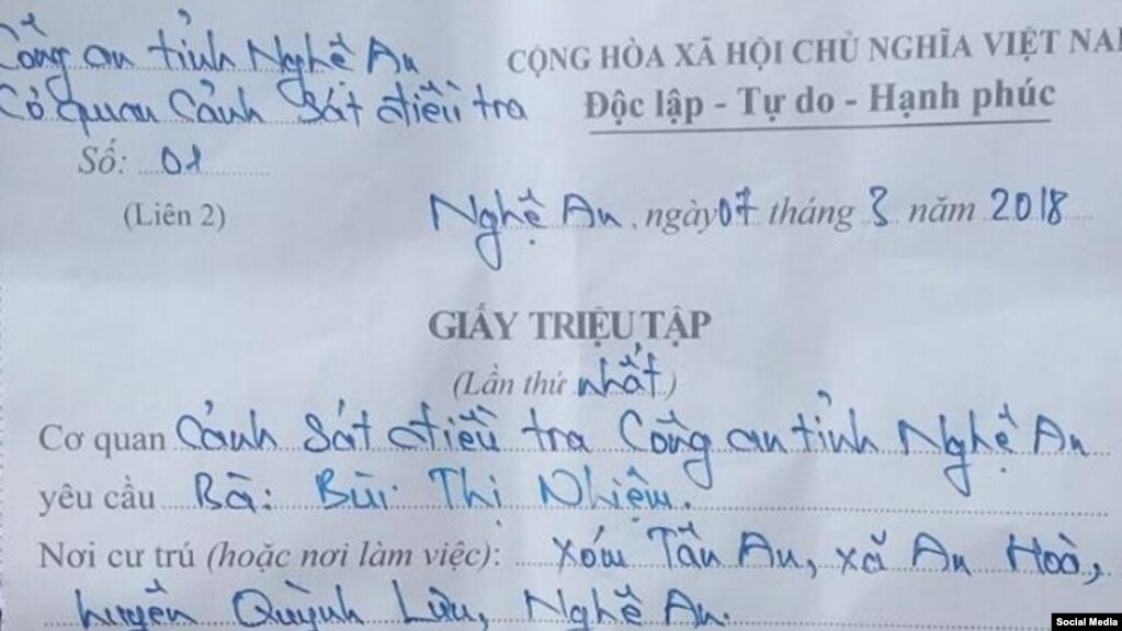 Giấy triệu tập công an tỉnh Nghệ An gửi cho bà Bùi Thị Nhiệm. (Facebook Le Van Son)