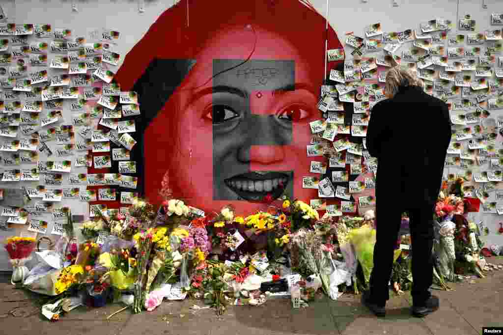 Messages are left at a memorial to Savita Halappanavar a day after an Abortion Referendum to liberalize abortion laws was passed by popular vote, in Dublin, Ireland. Abortion was pushed up the political agenda by the death in 2012 of Halappanavar, a 31-year-old Indian immigrant, from a septic miscarriage after she was refused a termination.