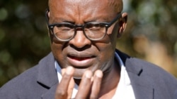 L'historien et écrivain camerounais Achille Mbembe à Pretoria, le 29 mai 2021. (Photo de Ludovic MARIN / AFP).