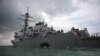 Des restes humains dans le navire de l'US Navy accidenté au large de Singapour
