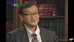 Sam Rainsy, leader of an opposition party, sits down for an interview with VOA Khmer, file photo. 