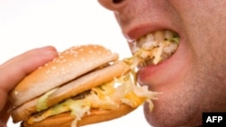 Ekonomik Krizle Birlikte Hamburgere Rağbet Arttı
