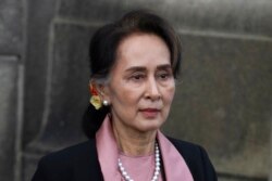 Pemimpin Myanmar yang digulingkan Aung San Suu Kyi dalam sebuah kesempatan di Belanda, pada 10 Desember 2019. (Foto: AP)