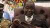 Près d'un million de dollars en liquide dérobés chez Mugabe