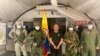 Uno de los narcotraficantes más buscados del país, Dairo Antonio Úsuga, alias "Otoniel", líder del cartel del Clan del Golfo, es presentado tras su captura a los medios de comunicación en una base militar. [Foto: Presidencia de Colombia]