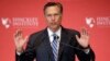Romney: "Presiden Trump" akan Buruk bagi Pekerja dan Keluarga AS