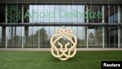 The Ahold Delhaize logo is seen at the company's headquarters in Zaandam, Netherlands August 23, 2018. (REUTERS/Eva Plevier)