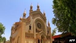 ໂບດ St. Matthew's Catholic Cathedral ໃກ້ໆກັບ ນະຄອນ Khartoum, ວັນທີ 15 ພຶດສະພາ 2014. 
