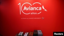 Avianca logró la confirmación de una corte de EE. UU. de un plan de reorganización para salir del Capítulo 11. En la foto, el logo de la empresa en Bogotá. Foto de archivo.