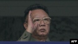 Udhëheqësi koreano-verior Kim Xhon Il në Rusi për herë të parë në afro 1 dekadë