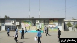 مدرسه پسرانه در ایران
