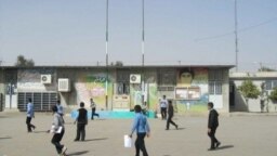 مدرسه پسرانه در ایران