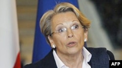 Bộ trưởng Ngoại giao Pháp Michèle Alliot-Marie