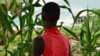 Eliza, 17 ans, que son père a forcée à 13 ans à épouser un homme de 35 ans de leur village en échange de 50 têtes de bétail, Rumbek, Soudan du Sud, le 30 juillet 2017.