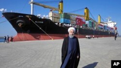 رئیس جمهور حسن روحانی پروژۀ گسترش بندر چابهار را افتتاح کرد