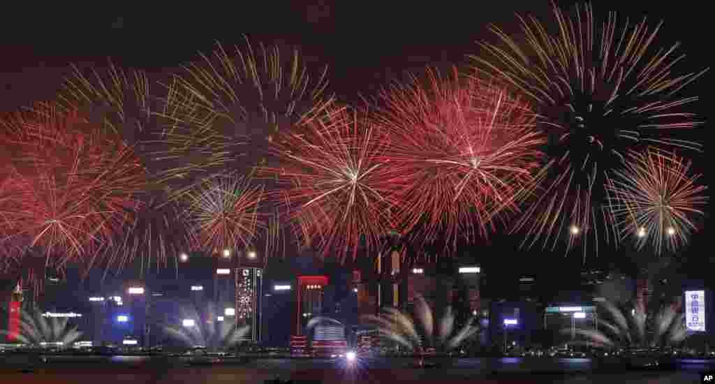 Fireworks explode over Victoria Harbour to mark the 20th anniversary of the Hong Kong handover to China in Hong Kong, July 1, 2017.