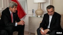 Američki šef diplomatije, Džon Keri izjavio saučešće bratu iranskog predsednika zbog smrti njihove majke, 20. mart 2015.