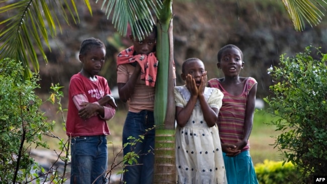 Des enfants à Yaoundé, le 18 mars 2009.