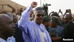 Le président Muhammadu Buhari après avoir voté à Daura, dans l'Etat Katsina, Nigeria, 23 février 2019.