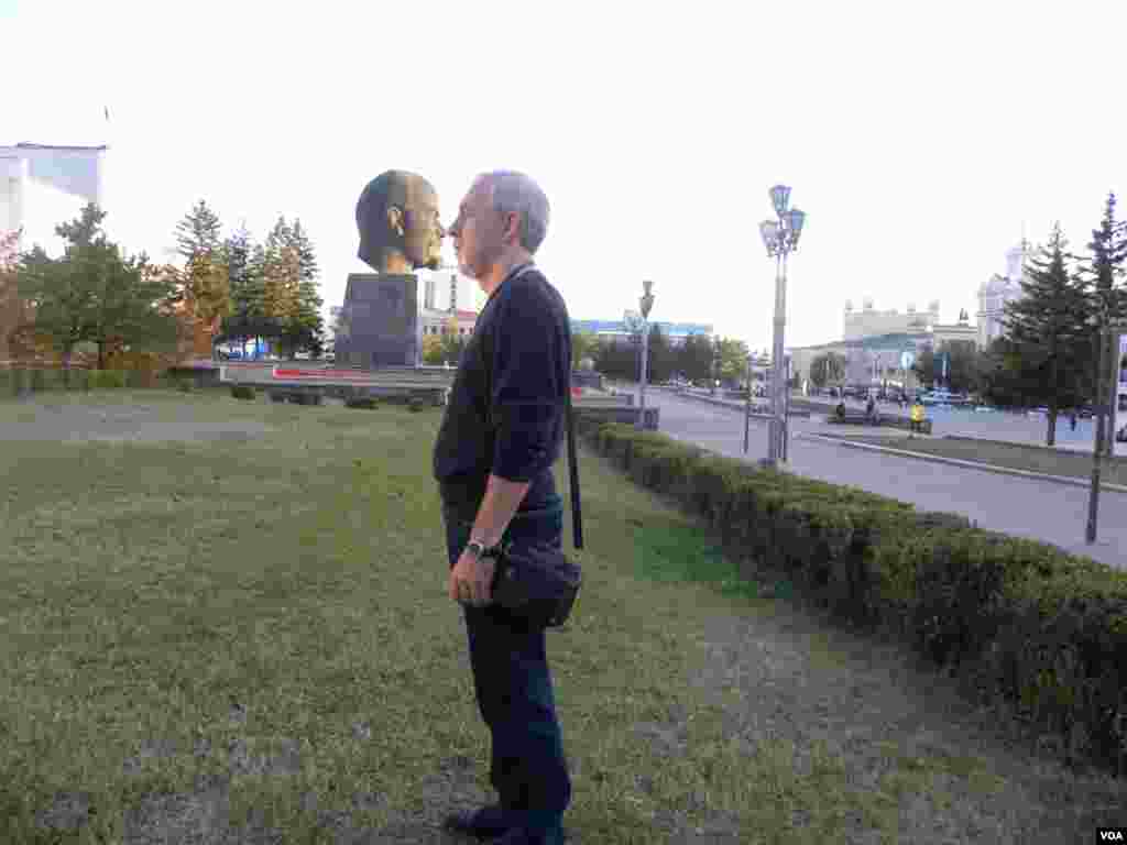 Нос к носу с Лениным. Площадь Советов, которые уже давно в прошлом