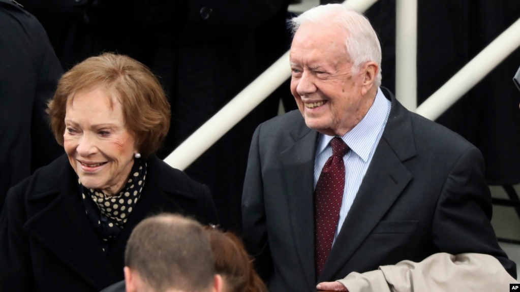 Cựu Tổng thống Jimmy Carter và cựu Đệ nhất phu nhân Rosalynn Carter đến Điện Capitol dự lễ nhậm chức Tổng thống của ông Donald Trump ngày 20/1/2017.