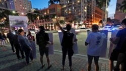 En Miami, Florida, decenas de manifestantes pidieron también el juicio político a Trump el martes 17 de diciembre de 2019.