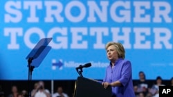 Ứng cử viên tổng thống đảng Dân chủ Hillary Clinton phát biểu tại một cuộc mít tinh tại Scranton, Pennsylvania, 15/8/2016.