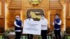 Kementerian BUMN menyerahkan bantuan kepada Pemprov Jawa Timur untuk percepatan penanganan corona (Foto: Humas Pemprov Jawa Timur).