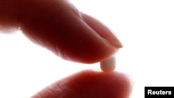 Pil kontrasepsi yang mengandung hormon, 3 Januari 2013. (Foto:Ilustrasi)