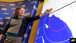 In this Jan. 28, 2013 file photo, seismologist Dr. Lucy Jones describes how an early warning system would provide advance warning of an earthquake, at a news conference at the California Institute of Technology in Pasadena, Calif. (AP Photo/Reed Saxon)