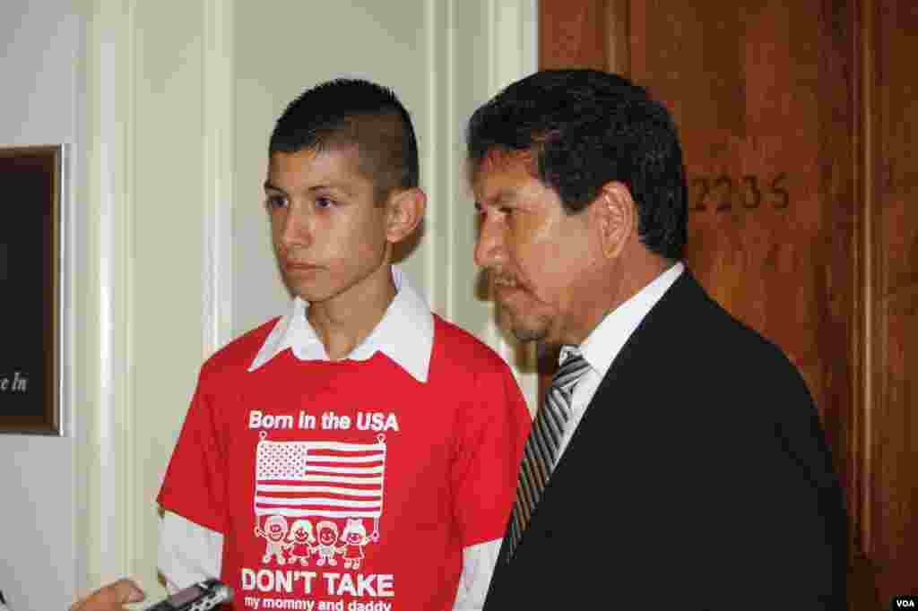 Saúl, hijo de Elvira Arellano llegó a Washington convertido en un adolescente y abogar por una reforma migratoria como parte de la Campaña de los Niños. 