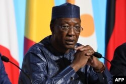 Chadian President Idriss Deby attends a meeting with EU and African leaders to discuss how to ease the European Union's migrant crisis, at the Elysee Palace in Paris, on Aug. 28, 2017.