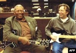 Erik Klepton čekao je deset godina na jednu od Hendersonovih gitara.