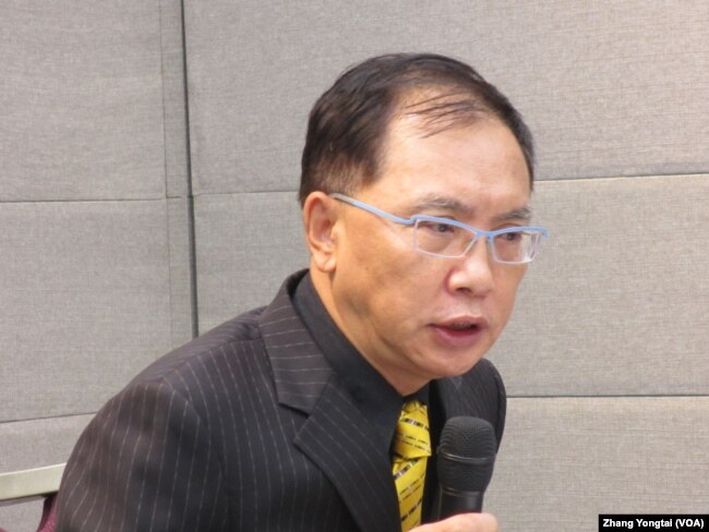 台湾智库咨询委员董立文(美国之音张永泰拍摄)