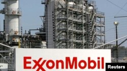 Nhà máy lọc dầu Exxon Mobil tại Baytown, Texas.