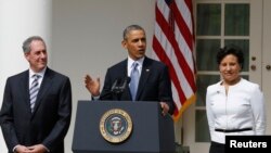 Presiden Obama mencalonkan Michael Froman (kiri) sebagai Wakil Perdagangan AS dan pengusaha Penny Pritzker (kanan) sebagai Menteri Perdagangan, Kamis (2/5).
