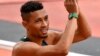 Le Sud-Africain Wayde Van Niekerk, champion olympique 2016 et détenteur du record du monde (43.03), a remporté le titre mondial du 400 m en bouclant le tour de piste en 43 sec 98, à Londres, 8 août 2017.