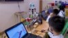 เกาหลีเหนือสาธิตการใช้หุ่นยนต์สอนหนังสือในห้องเรียน 