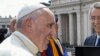 Le pape appelle l'Europe à "construire des ponts et abattre des murs"