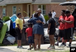 President Obama went to view the flood damage and help residents in Baton Rouge.