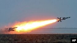 Hệ thống rốc-kết chống máy bay được thử nghiệm tại một bãi tập vùng Odessa, Ukraine, ngày 5/12/2018. 
