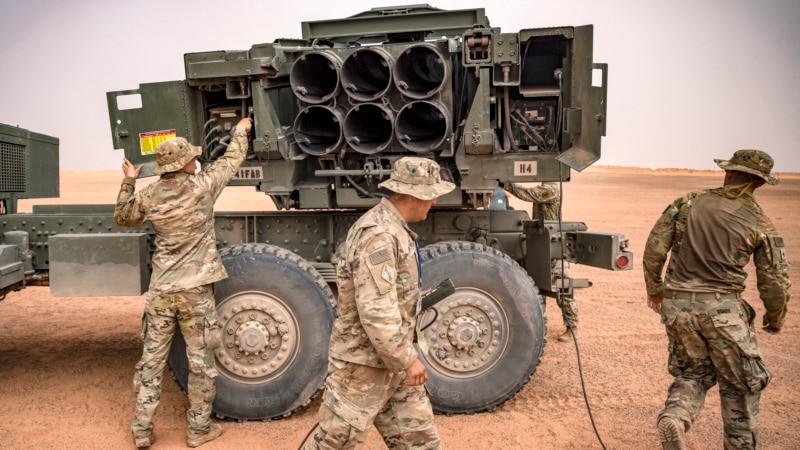 Les Etats-Unis vont fournir à l'Ukraine des missiles à plus longue portée
