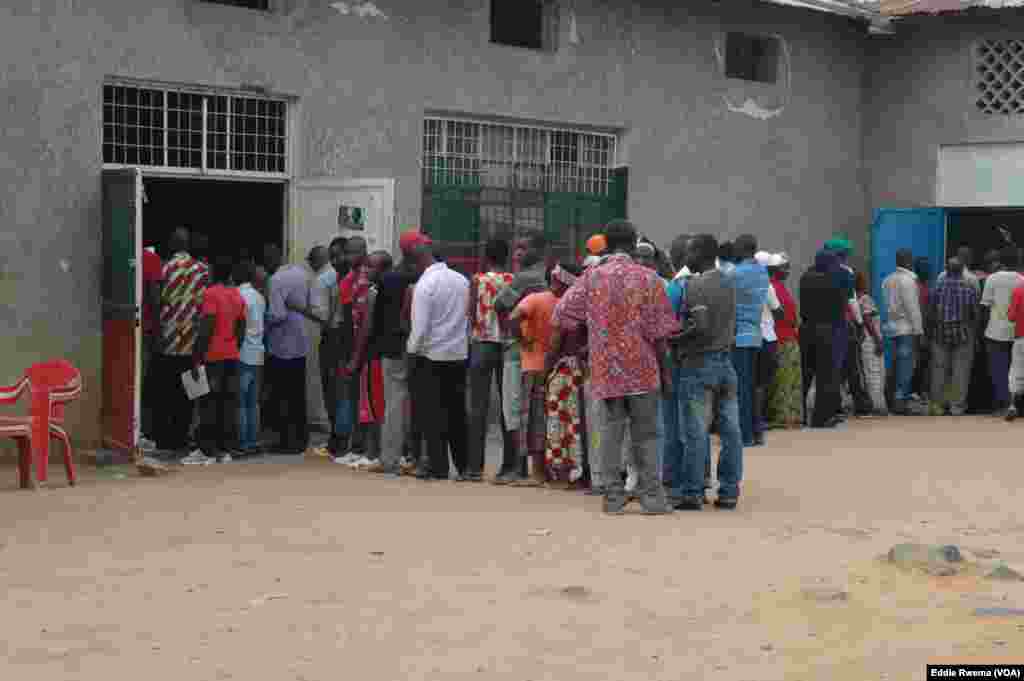 Burundi Elections: Voters in Bwiza district 