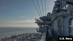 罗斯福号航母2018年4月11日抵达马尼拉访问（美国海军照片）