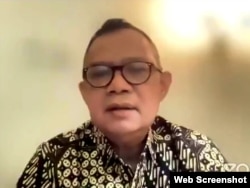 Anggota Dewan Kehormatan Penyelenggara Pemilu (DKPP), Dr Alfitra Salamm. (VOA)