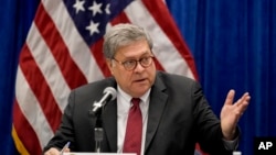 ARHIVA - Sekretar za pravosuđe SAD William Barr (Foto: AP/Jeff Roberson)