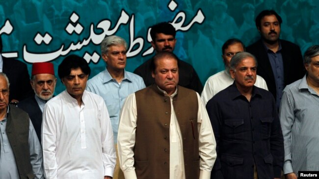 حالیہ برسوں میں نواز شریف اور چوہدری نثار علی خان کے تعلقات میں سرد مہری آئی ہے۔
