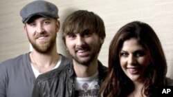 El trío Lady Antebellum acaba de ser galardonado en los premios Billboard.